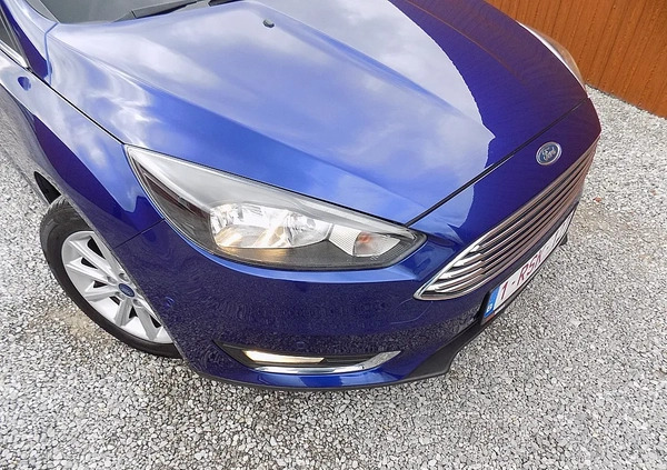 Ford Focus cena 37900 przebieg: 142000, rok produkcji 2015 z Świdnik małe 497